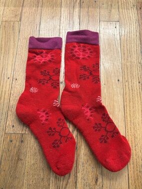 Smartwool Red Patterned Crew Socks with Dark Floral Accents